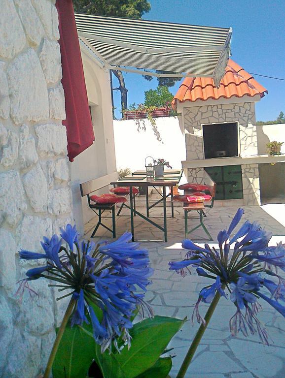 Apartment Vanda Splitska Exterior photo